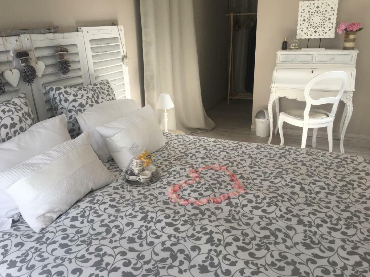 Chambres D'Hotes Des Demoiselles Ville-Saint-Jacques Buitenkant foto